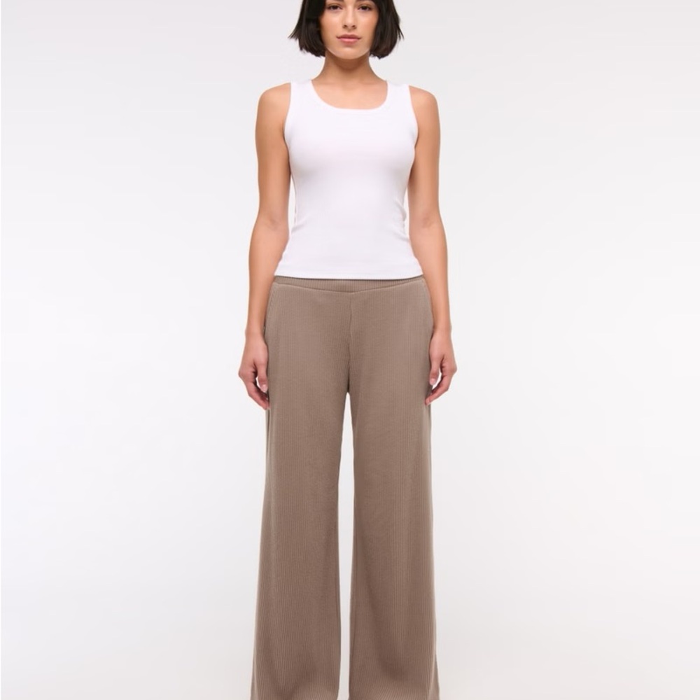 Abercrombie brushed rib wide leg sweatpants taupe S